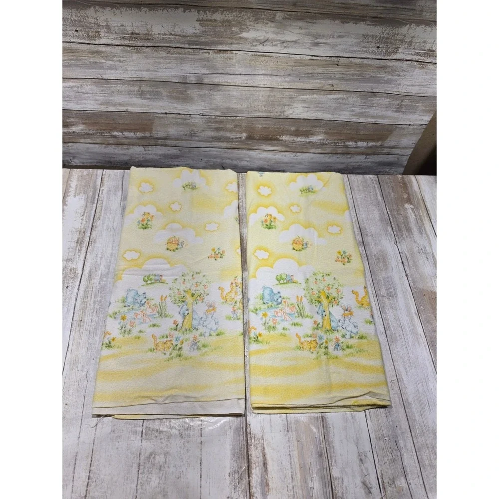2-Vintage 1982 Dundee Mills Baby Blankets Yellow Bunny Kitten Nursery READ